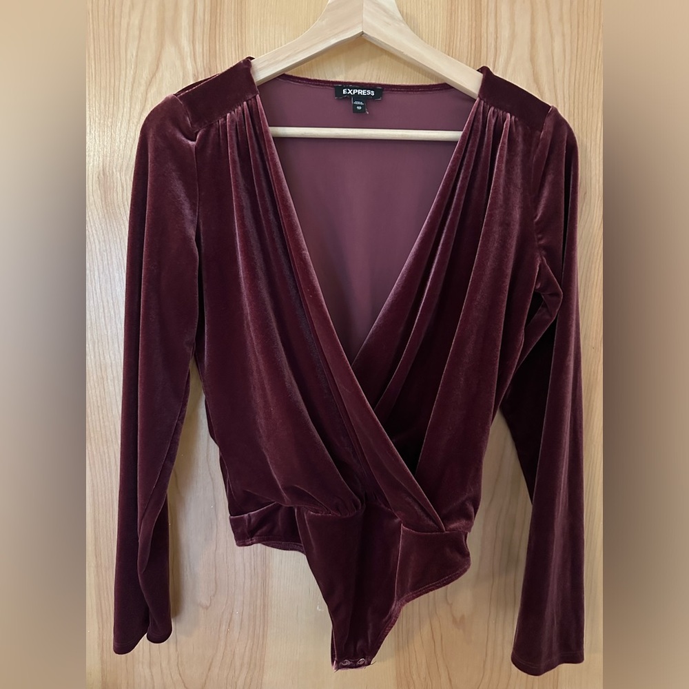 Express Bodysuit Velvet Faux Wrap Long Sleeve Top in Red Wine | XS